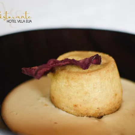 Elia 3*