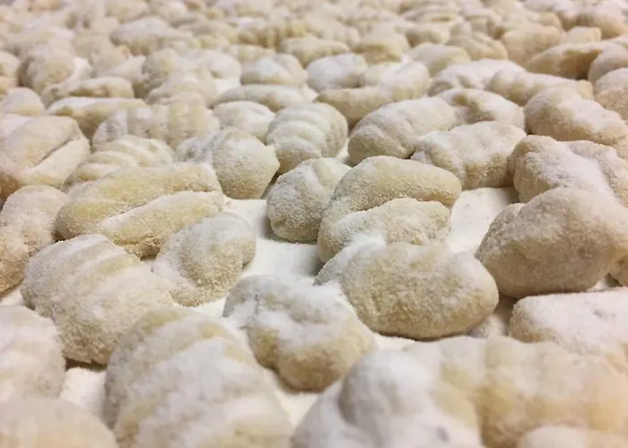 Elia Hotell Calizzano